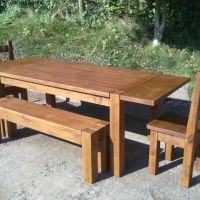 Chunky table with extensions